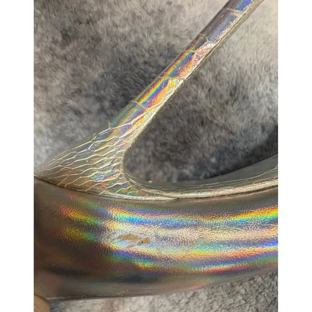 Brian Atwood B-Fontanini Holographic Silver Platform Pumps‎ Heels 7.5 38
